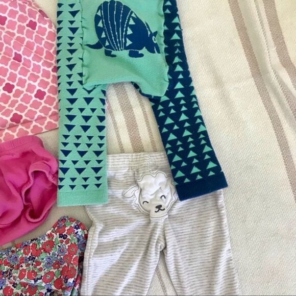 Baby Girl‎ Clothing Bundle. Pants, Bloomers, Shirts, Ruffle Butt. Size 9 Months - Picture 4 of 4